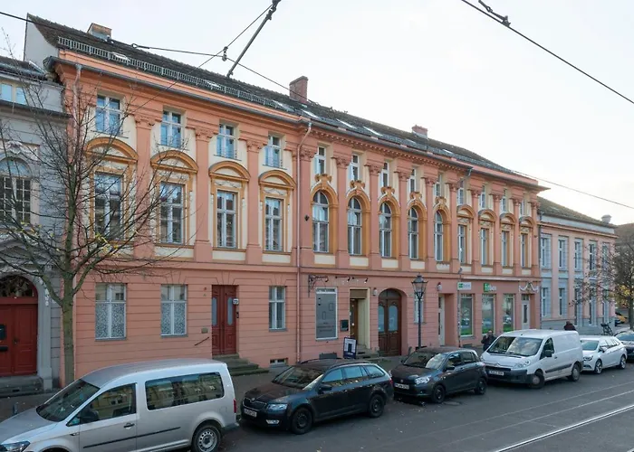 Im Palais Fleur Blanche